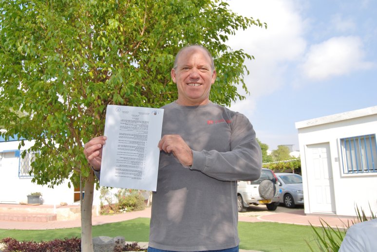 Scott with 2016 Excavation license web